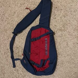 Patagonia 8L Atom Sling Bag Navy Red